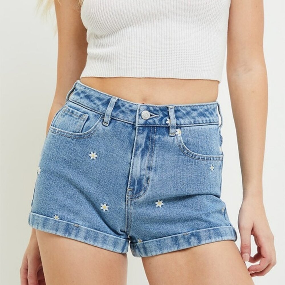 Women's PacSun Raining Daisy Denim‎ Mom Shorts Size 30
